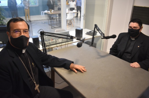 Se inauguró el nuevo estudio de radio en FASTA donde funcionará la FM del Obispado de Mar del Plata | Punto Noticias de Mar del Plata.